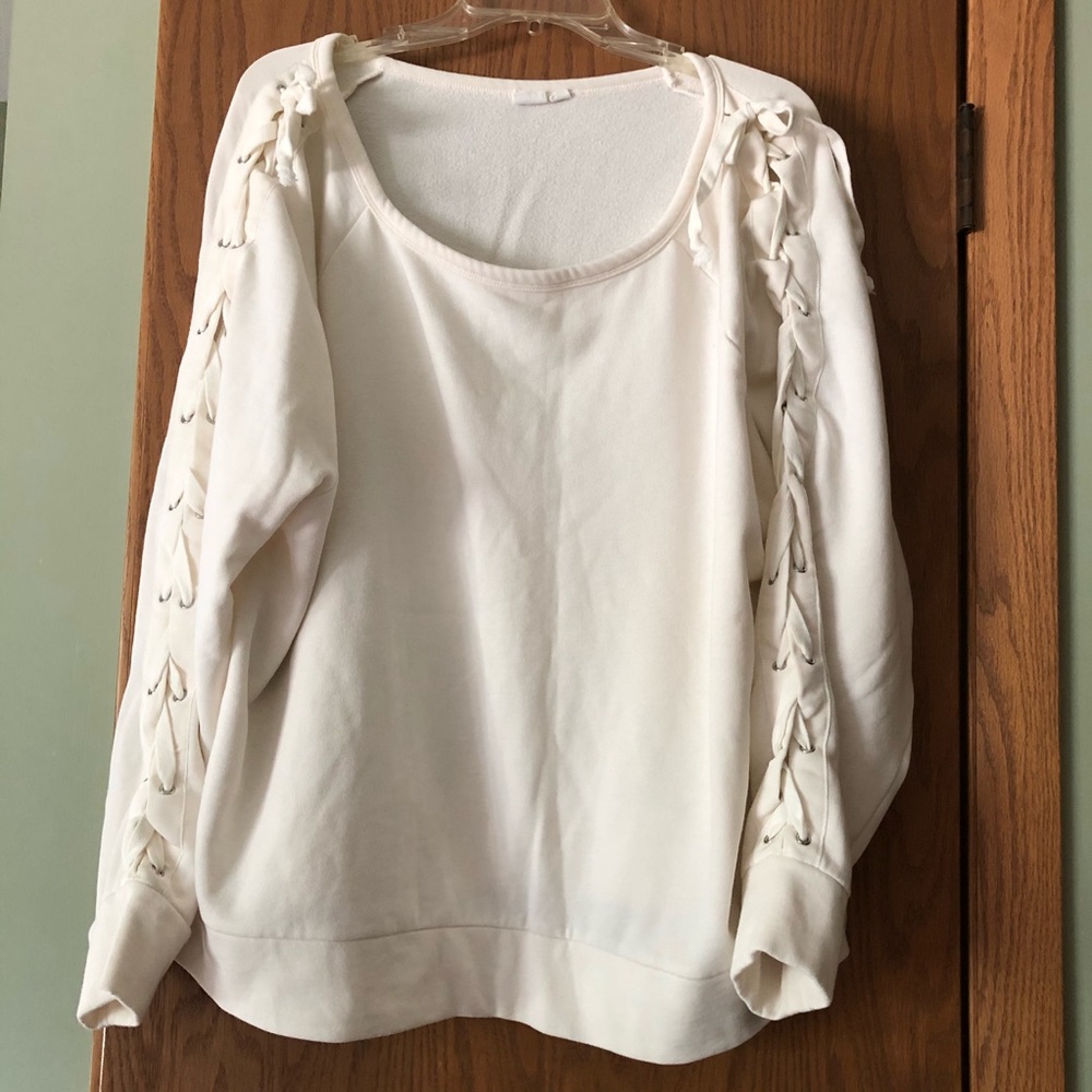 NWOT GAP sweatshirt XXL laced sleeves